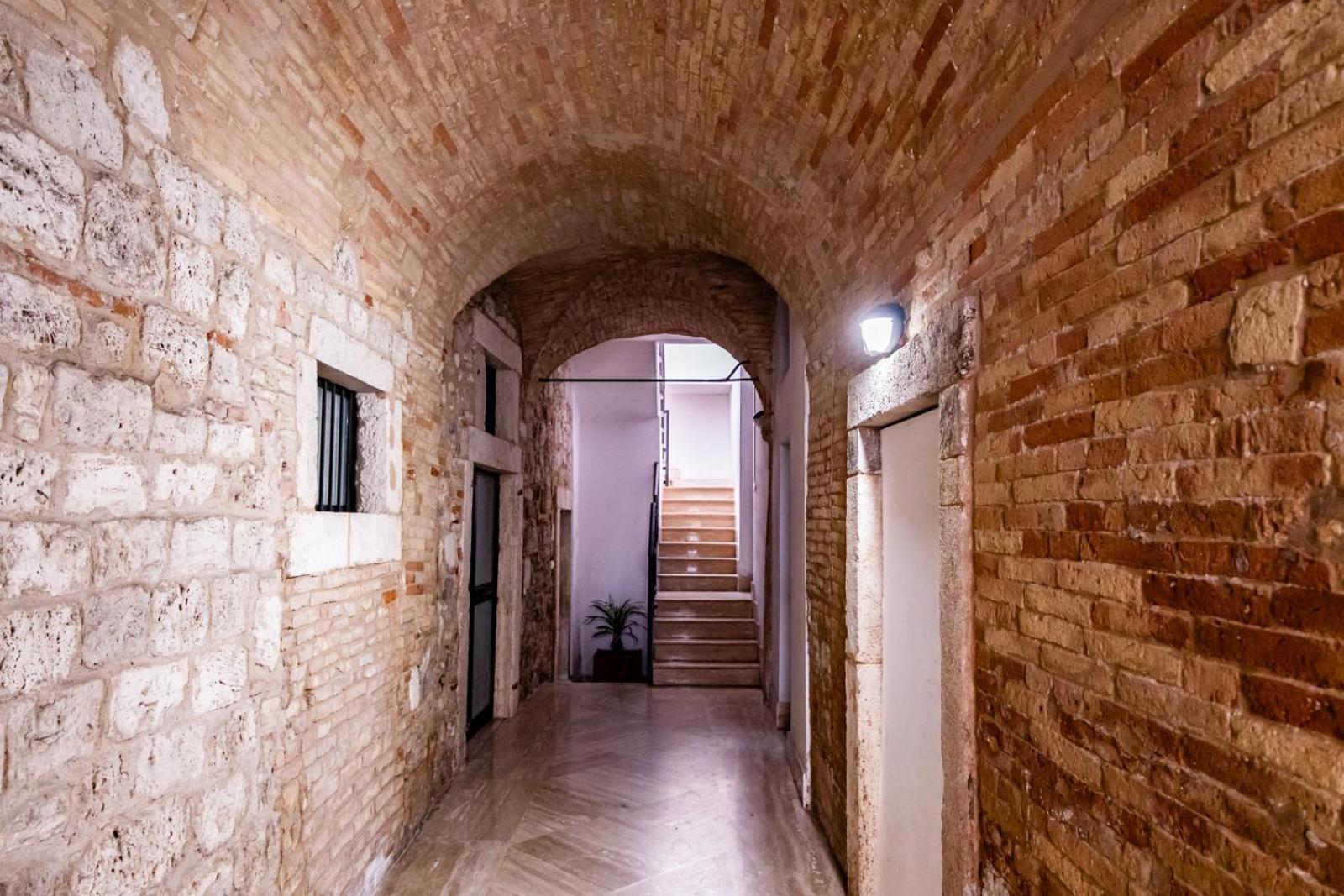 La Rua Apartment Ascoli Piceno Bagian luar foto