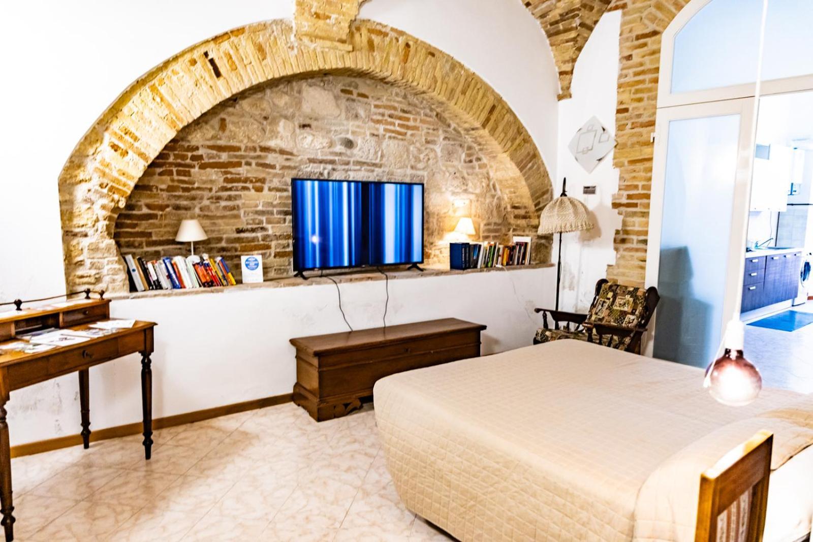 La Rua Apartment Ascoli Piceno Bagian luar foto