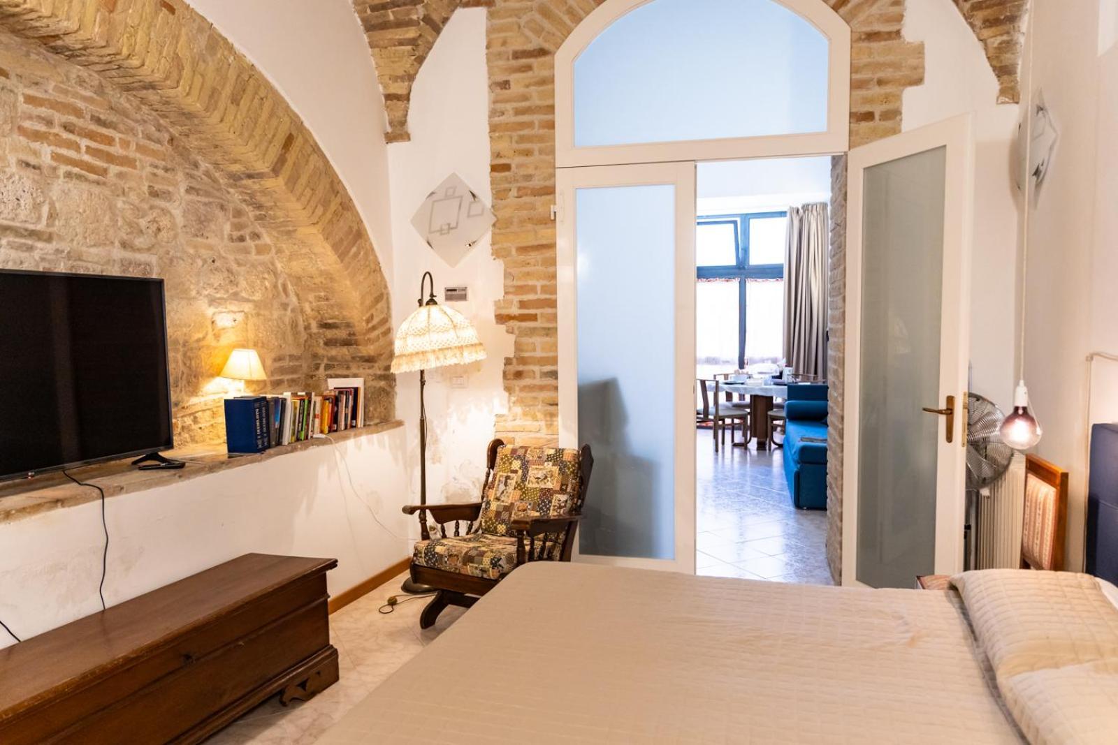 La Rua Apartment Ascoli Piceno Bagian luar foto