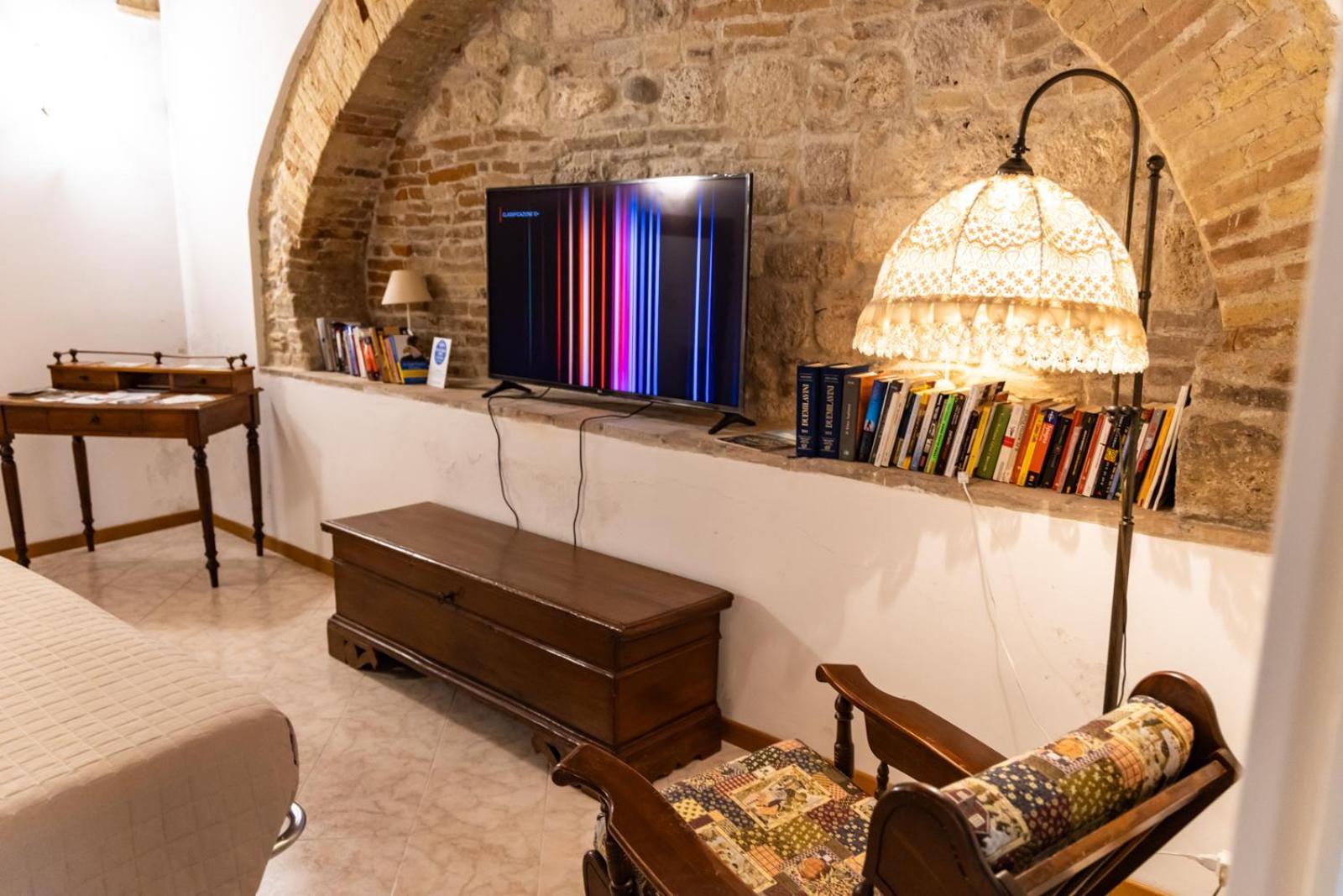 La Rua Apartment Ascoli Piceno Bagian luar foto